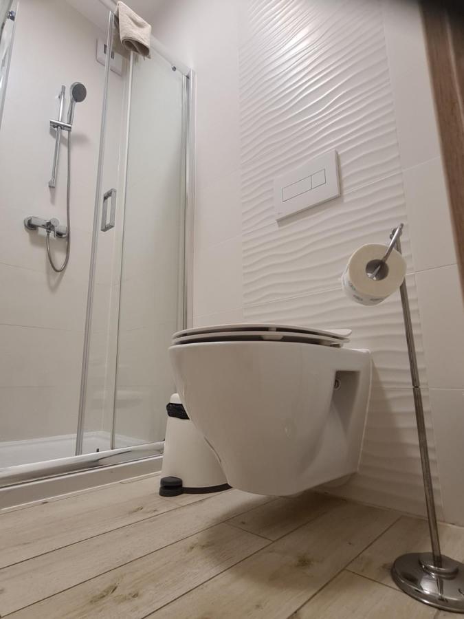 Mostowa 23 Bruno Apartment, Self Check-In 24H, Free Parking, Air-Conditioning Poznań Eksteriør billede